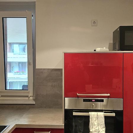 80 M2 Moderne Und Zentrale Wohnung In Hannover Mit Eigenem Parkplatz Экстерьер фото