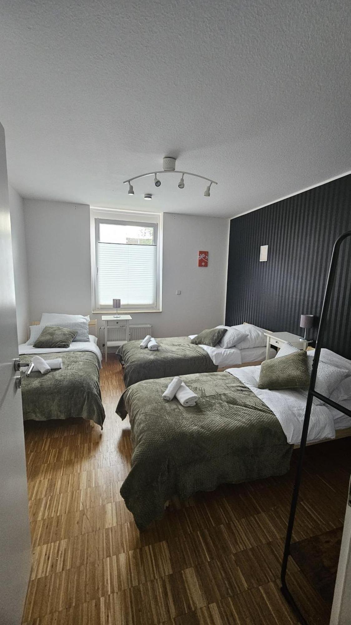 80 M2 Moderne Und Zentrale Wohnung In Hannover Mit Eigenem Parkplatz Экстерьер фото