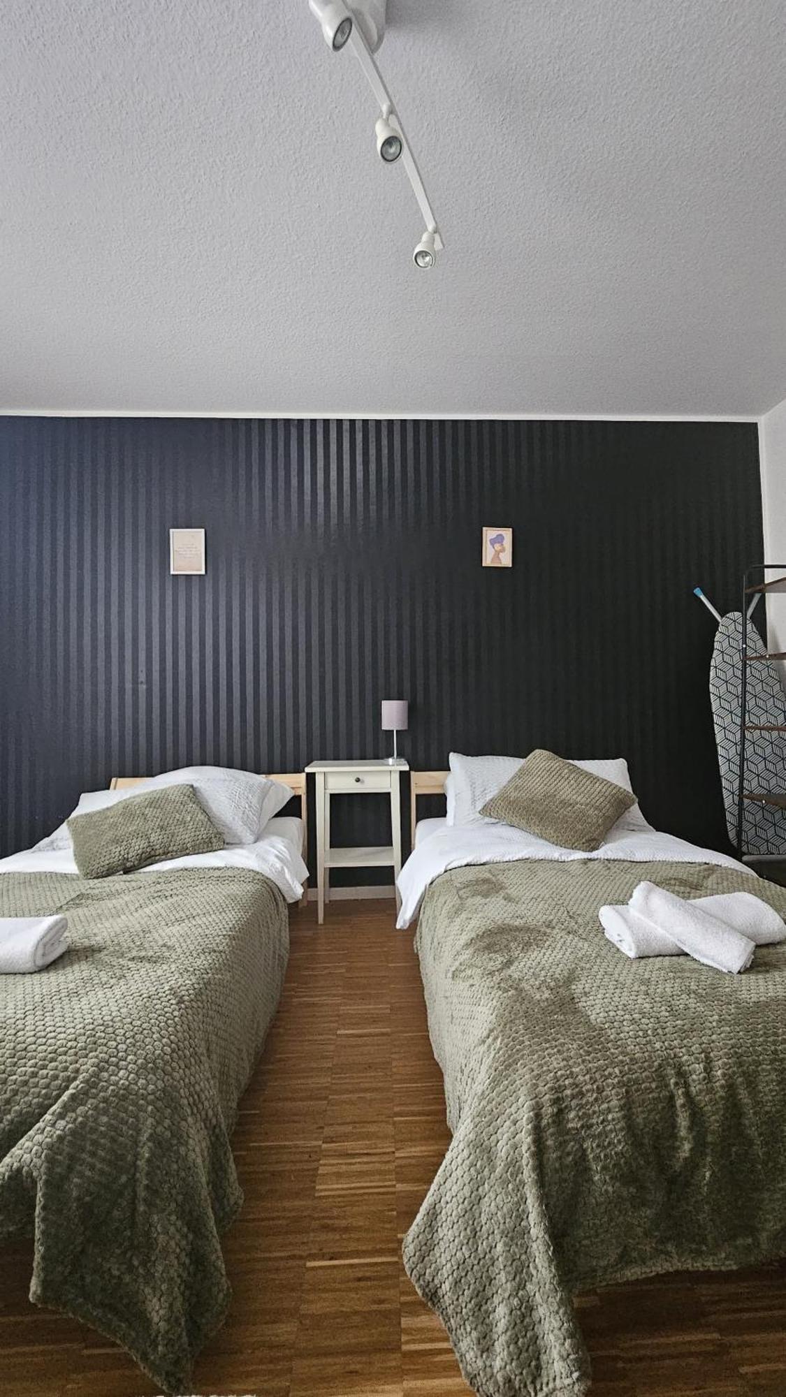 80 M2 Moderne Und Zentrale Wohnung In Hannover Mit Eigenem Parkplatz Экстерьер фото